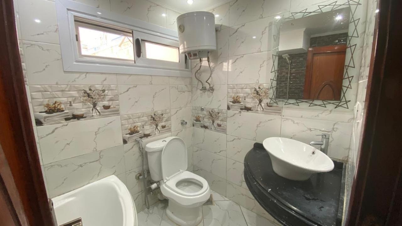 Appartement Salah Eldin 2 Bed Super Lux , Garden&sea View, First Floor , Family Only سوبر لوكس دور اول المعموره الشاطىء بجوار المنتزه Mamoura مع كارنيهات الدخول طول السنه و الشاطىء الخاص من اول مايو لنهايه اكتوبر للعائلات Alexandrie